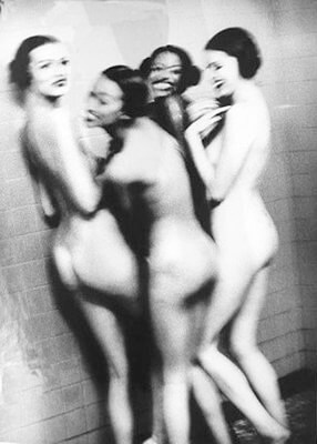 Ellen von Unwerth, Girls in shower, 1994